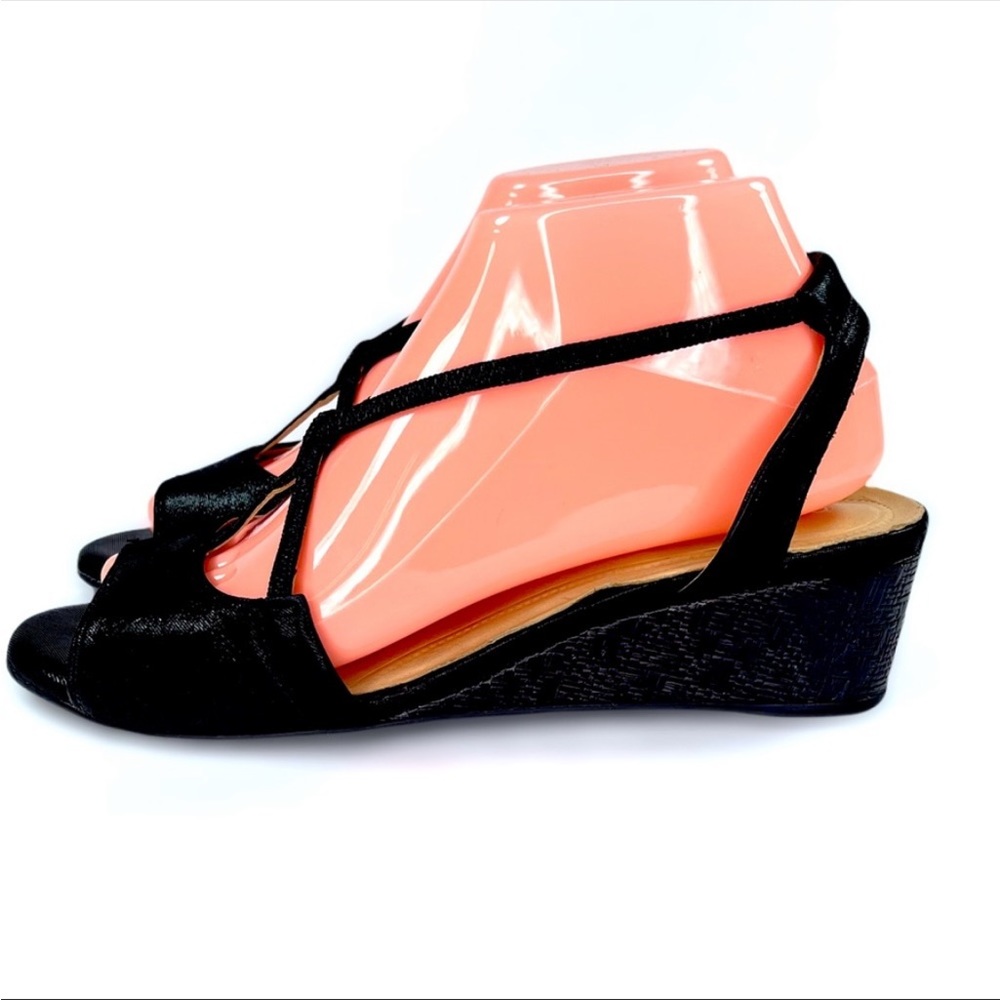 Nurture Mitzee Black Suede Wedge Sandals Size 8